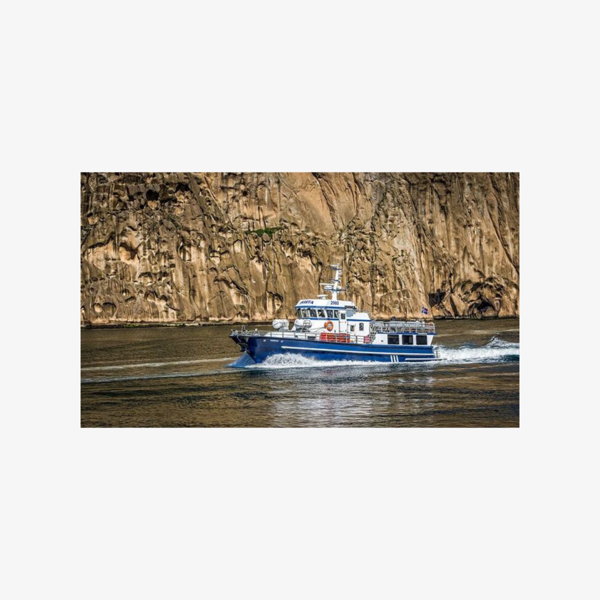 Boat_Tour_in_Vestmannaeyjar