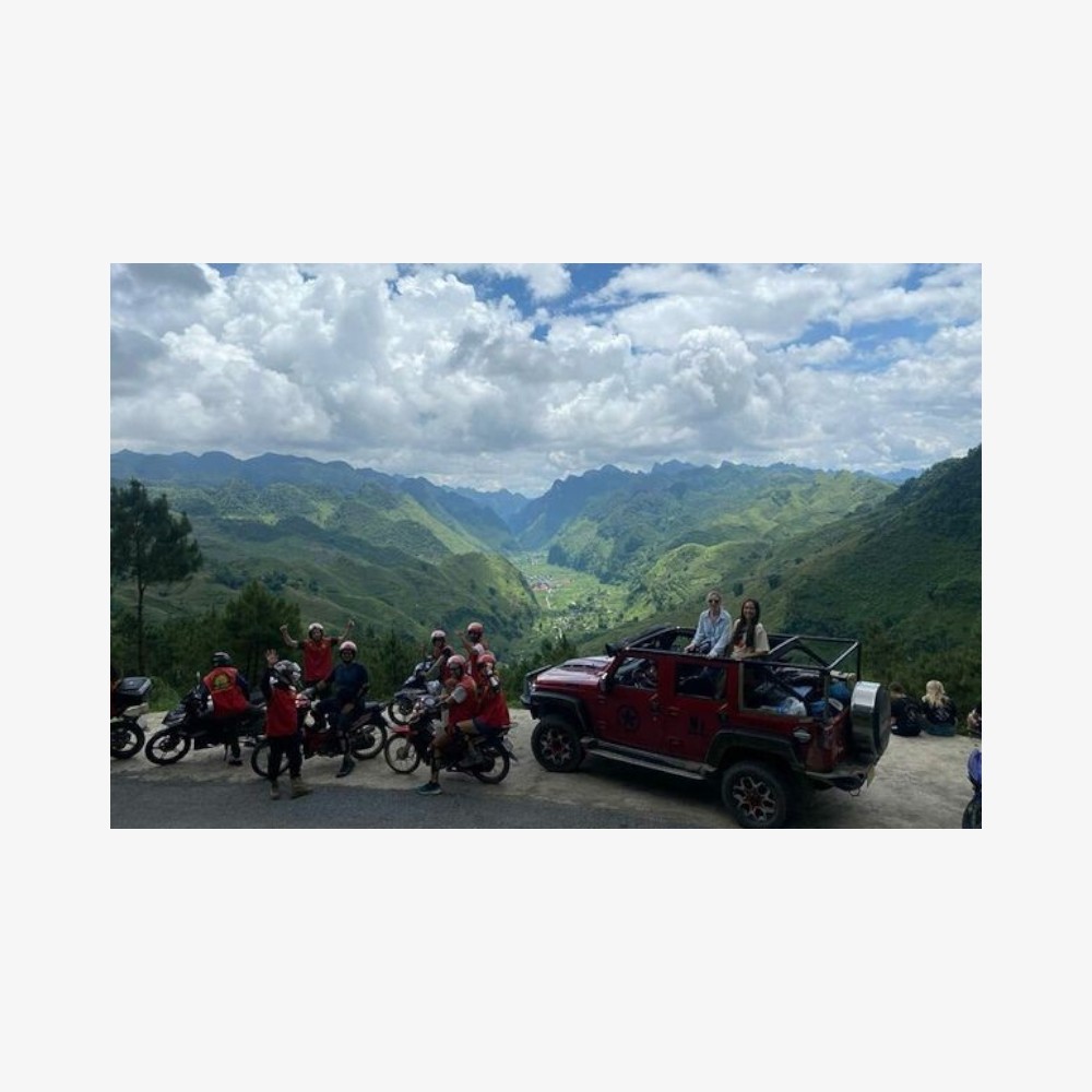 High-Quality-Small-Group-With-Easy-Riders-3-Day-Photoroom