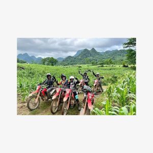Motorcycle Dirt Bike 2 Days Off The Beaten Track + Privater Room, Family of 4